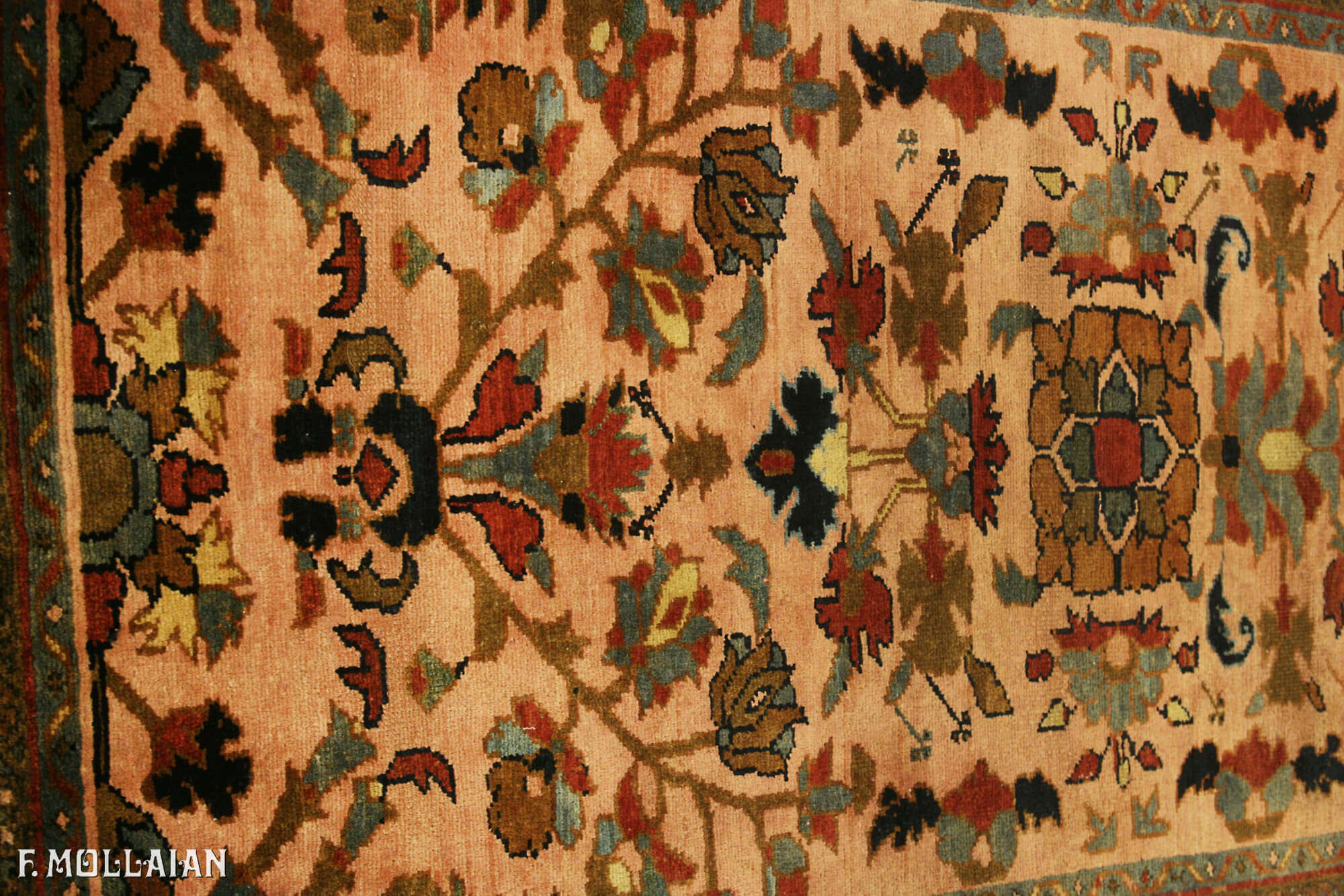 Antique Persian Lilian Rug n°:48947274